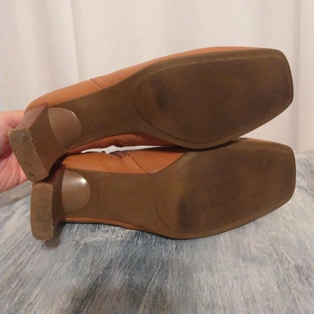 Jennifer Moore tan ankle booties